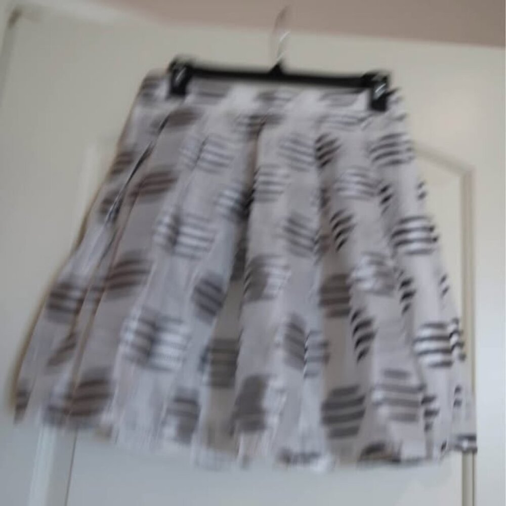 Adorable Black and White A-line Skirt, Sz Medium, NWT